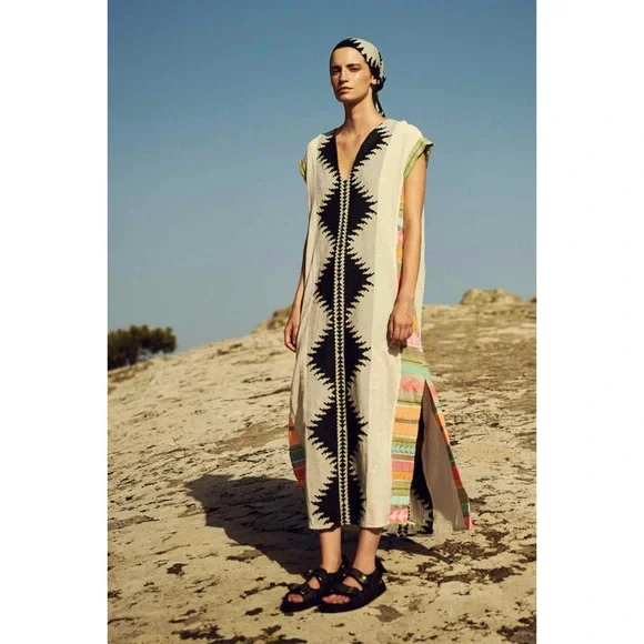 chinese dress ladies Devotion Twins Delphi Maxi Dress – HONEY main image 0